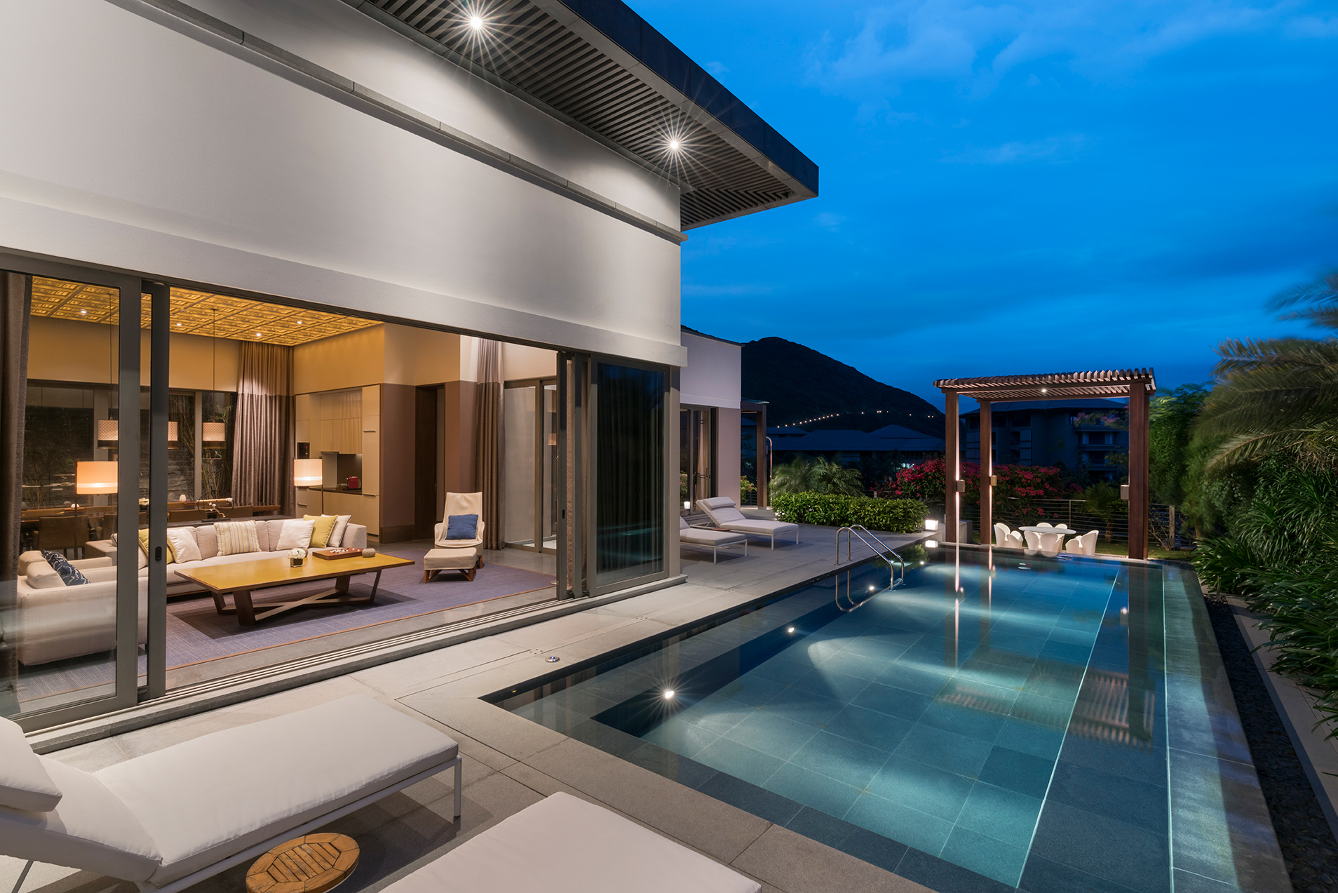 Park Ocean View Villa - Swimming Pool柏悦海景别墅-户外泳池