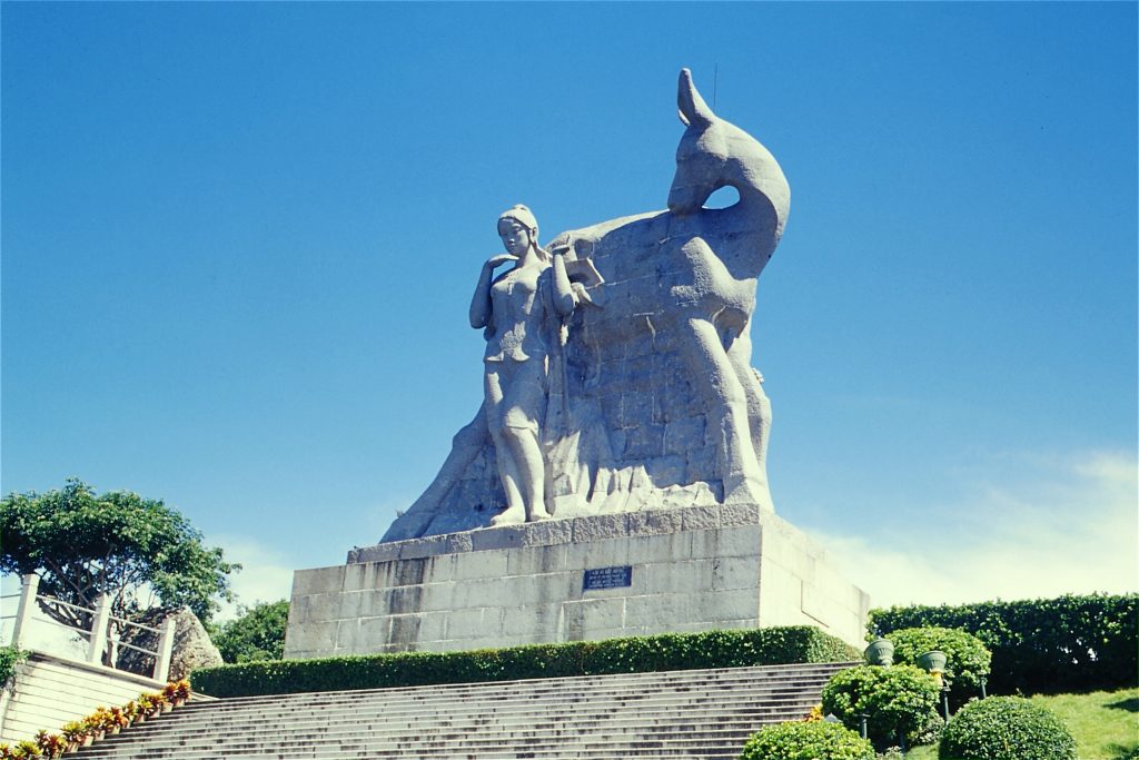 三亚鹿回头景区鹿雕10