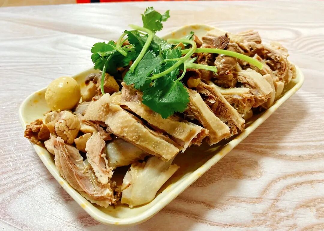 骨嫩肉香的黄流老鸭